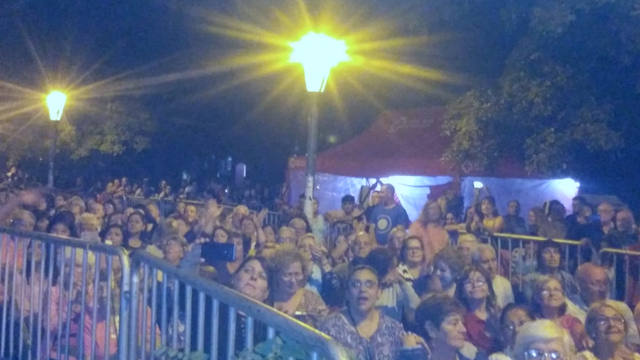 Jorge Rojas y Soledad cerraron el CILE ante 20.000 personas