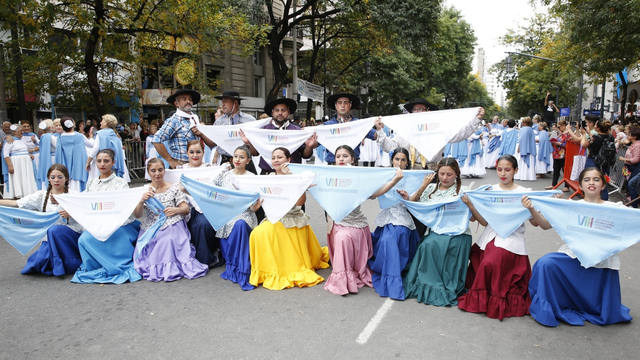 Más de tres mil bailarines hicieron un pericón por el CILE