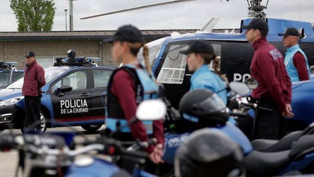 FOTO: Asesinan a un policía para robarle su moto en Moreno