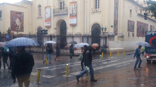 FOTO: Lunes frío y lluvioso en Córdoba: así seguirá el tiempo