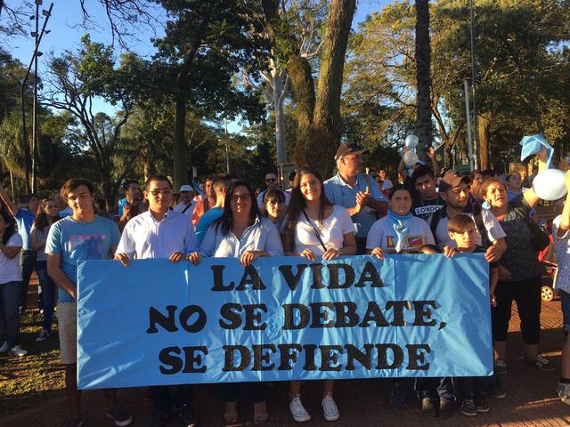 Miles de personas marcharon 