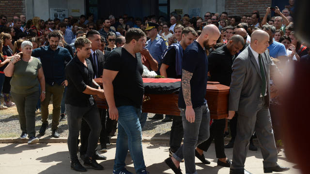 FOTO: Un Progreso de luto despidió los restos de Emiliano Sala