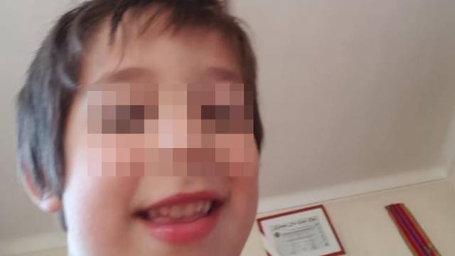 FOTO: Buscaron a un niño con la Policía y estaba en su casa