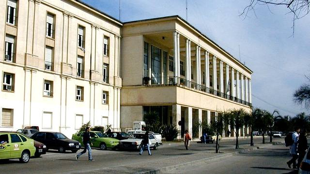 FOTO: Un escándalo se desató en la Facultad de Medicina de la UNC.