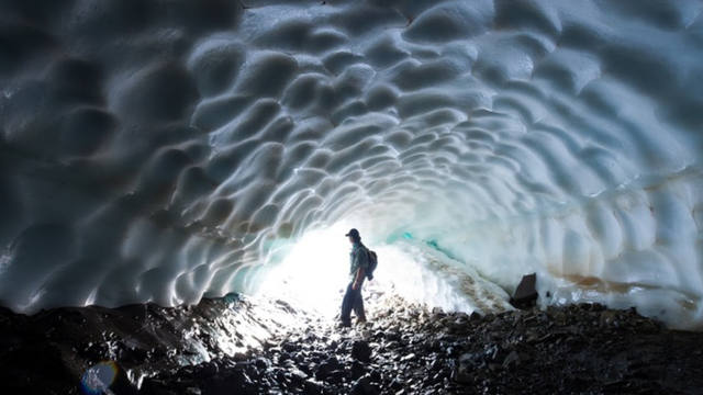 Increíbles túneles de hielo en Esquel