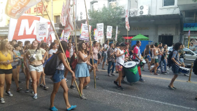 AUDIO: Las mujeres marcharon en pleno centro de Córdoba