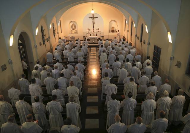 FOTO: Los cultos religiosos podrán sostenerse con cuotas escolares