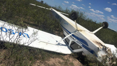 AUDIO: Una avioneta se estrelló y sus ocupantes resultaron ilesos