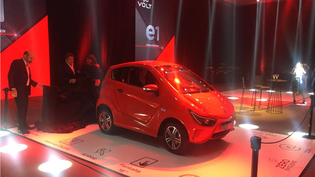 Se lanzó en Córdoba el primer auto eléctrico argentino