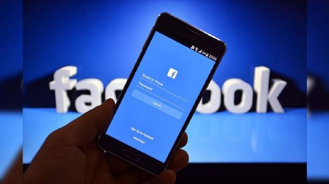 FOTO: Instagram y Facebook sufren una caída en todo el mundo
