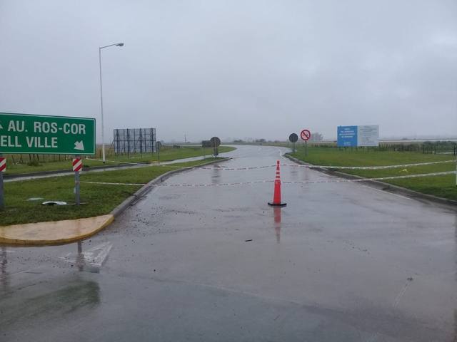 FOTO: Cortan acceso a Bell Ville desde autopista Córdoba-Rosario