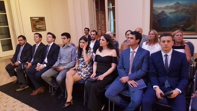 La Bolsa de Comercio reconoció a 10 jóvenes sobresalientes