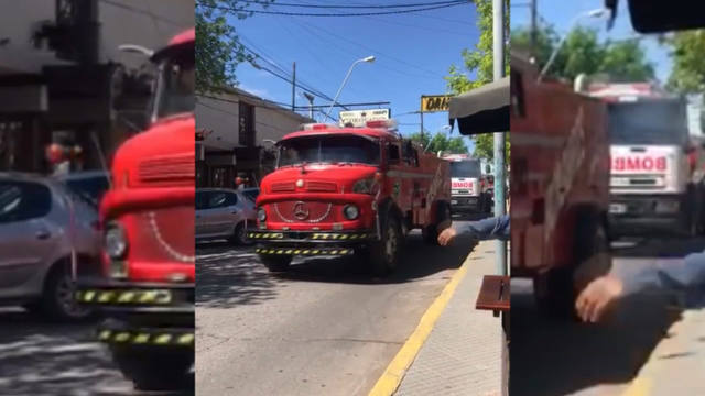 FOTO: Video: así festejaron los bomberos el fin del incendio