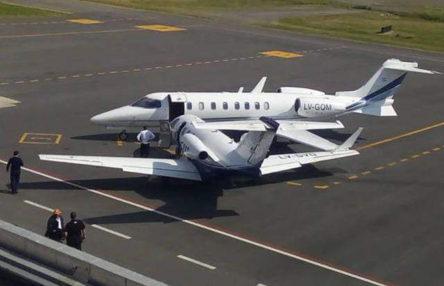 Dos aviones chocaron en el aeropuerto de San Fernando