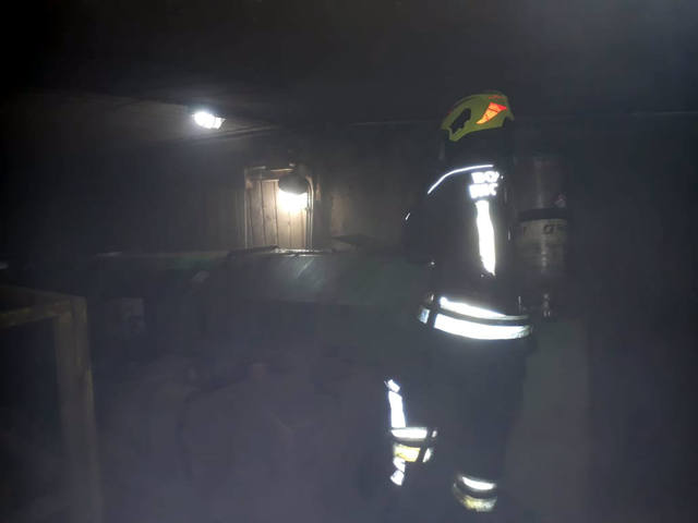 FOTO: Voraz incendio en una planta de maní al sur de Córdoba