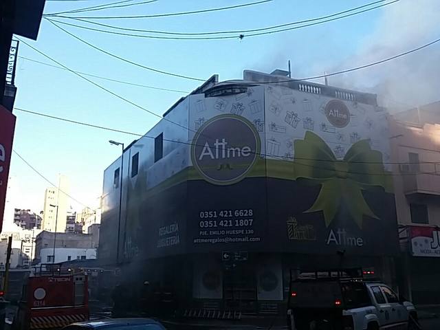Se registró un incendio en pleno centro de Córdoba