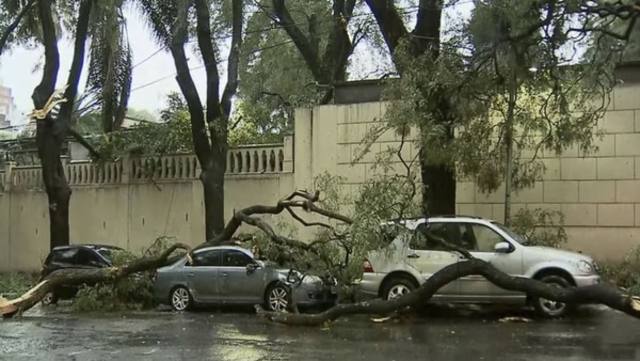 Violento temporal en Buenos Aires y conurbano: dos muertos