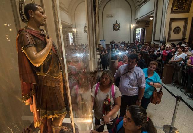 Una multitud celebró la fiesta del popular San Expedito