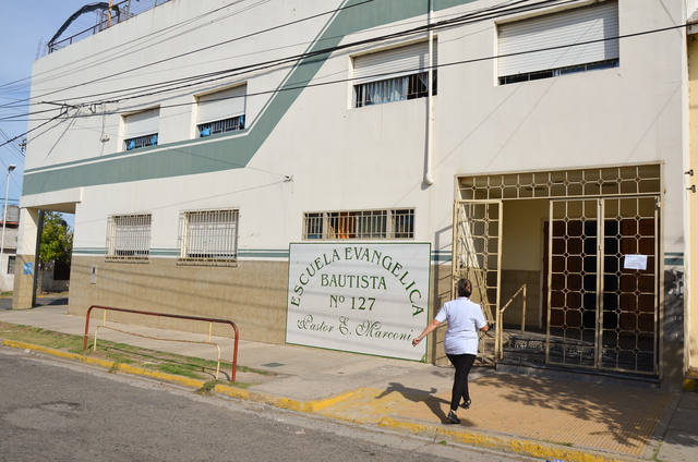 Autoridades del colegio dicen no haber usado el manual