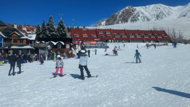 AUDIO: Las Leñas recibe a los esquiadores con mucha nieve