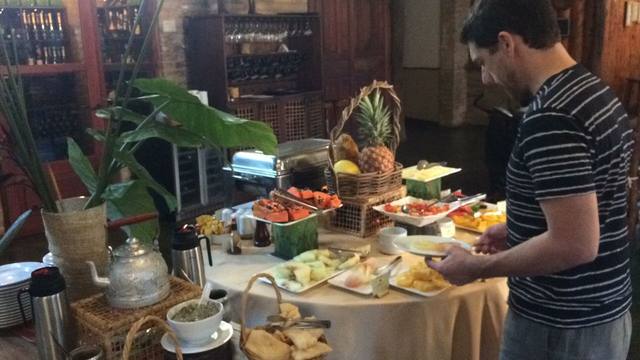 El suculento desayuno de Mica Rodríguez en Iguazú