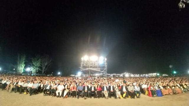 FOTO: Una multitud disfruta de la Fiesta de la Cosecha en Mendoza