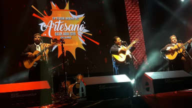 Los Manseros Santiagueños bajaron el telón en Ojo de Agua