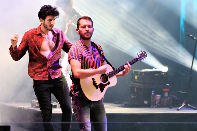 Sebastián Yatra puso a bailar a Villa María a puro reggaeton