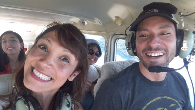 Marcela Psonkevich realizó un paseo aéreo por Bariloche.