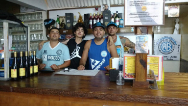 Orlando Morales, en un restaurante