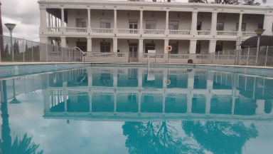 Conocé cómo es por dentro el histórico Sierras Hotel