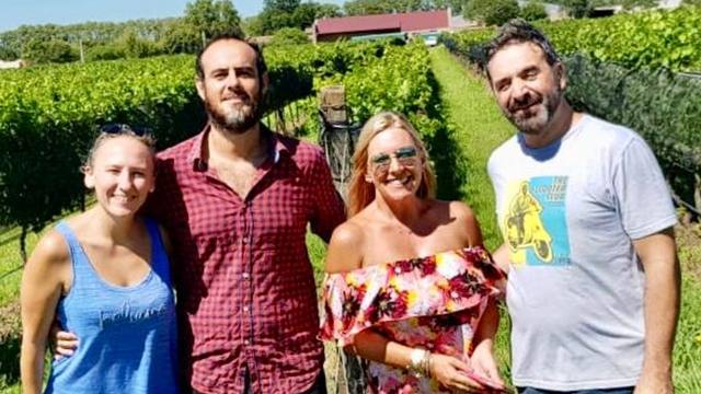 Paseo por los Caminos del Vino en Colonia Caroya