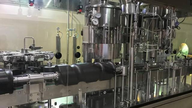 Paseo por los Caminos del Vino en Colonia Caroya