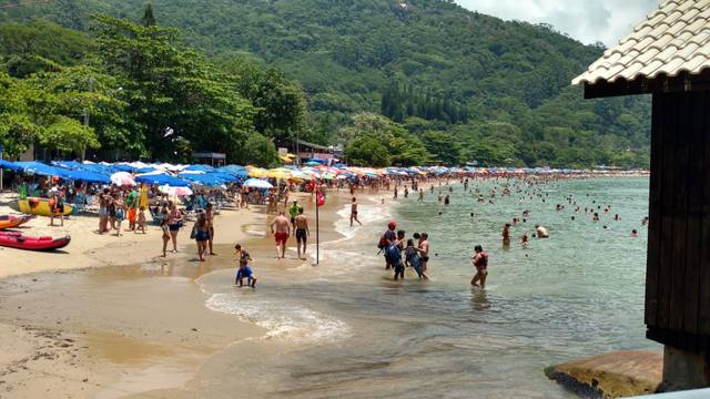 La playa de Laranjeiras, un paraíso dentro de Camboriú