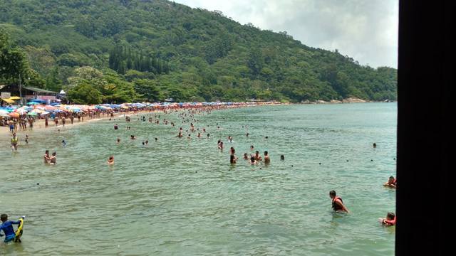 La playa de Laranjeiras, un paraíso dentro de Camboriú