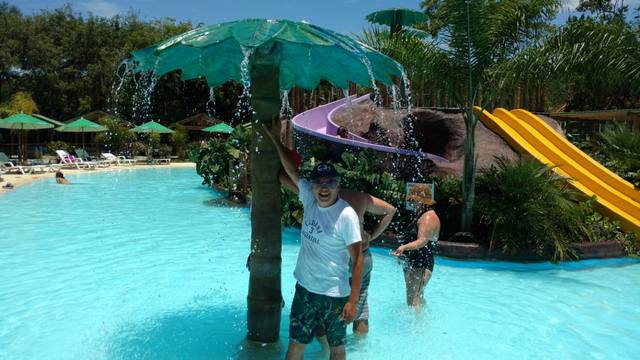 Orlando visitó el vertiginoso parque acuático Zacarías