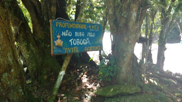 FOTO: Toboganes de agua natural en Ilhabela