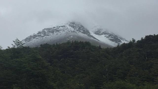 FOTO: El Glaciar Martial deslumbra a los turistas en Ushuaia
