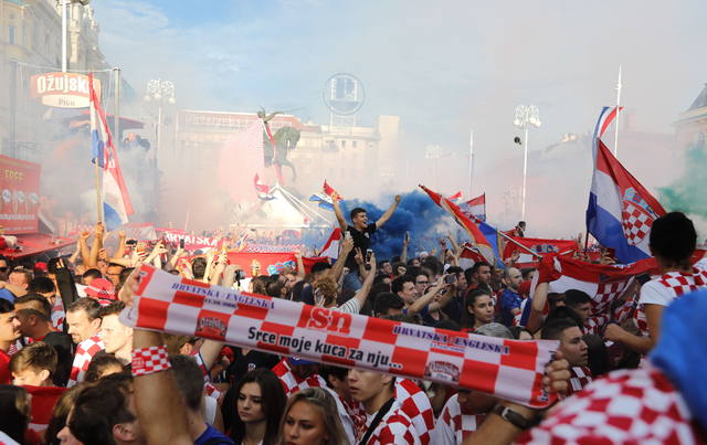 FOTO: Nervios, aplausos y orgullo en Zagreb por el subcampeonato