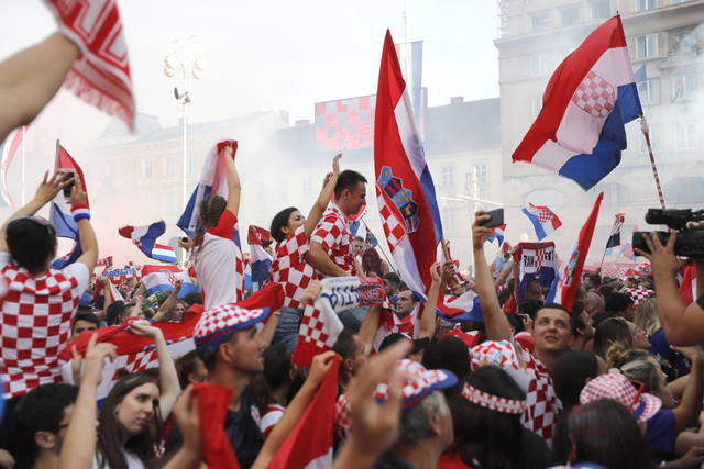 FOTO: Nervios, aplausos y orgullo en Zagreb por el subcampeonato