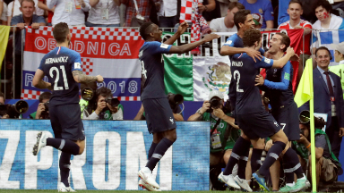 1º Gol de Francia (Mandzukic e/c)
