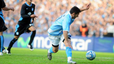 Claudio Bustos y el gol errado a Racing: 