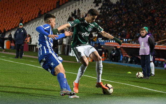 Godoy Cruz ganaba, pero se durmió y empató 2-2 con Palmeiras