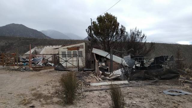 El desolador paisaje que dejó el paso del fuego