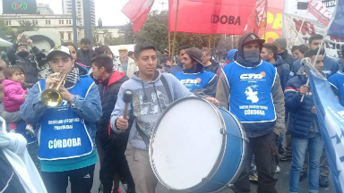 AUDIO: Trabajadores de Molinos Minetti marcharon hacia el Panal