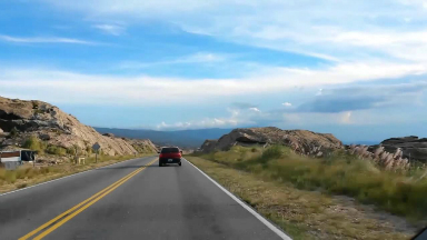 Accidente en Altas Cumbres: una madre y sus 2 hijos, heridos