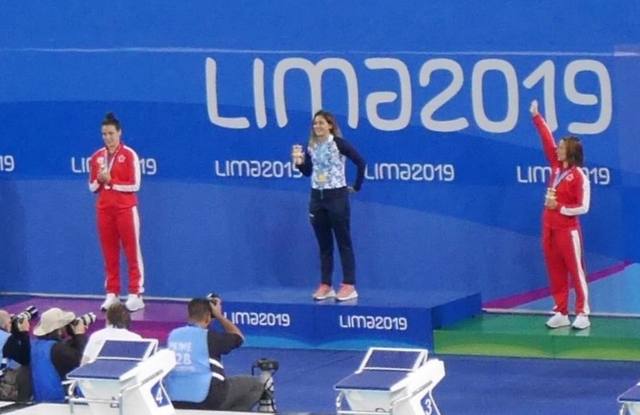 FOTO: Virginia Bardach y Pignatiello, medallas de oro en natación