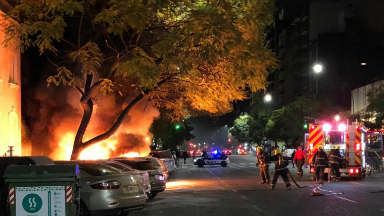 AUDIO: Cuatro autos estacionados se incendiaron en Córdoba