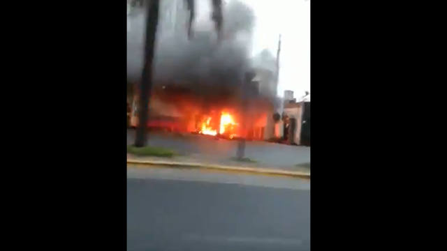 Video: explotó un tubo de GNC y se incendió una estación
