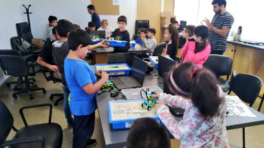 AUDIO: Rosario busca masificar los talleres de robótica para niños